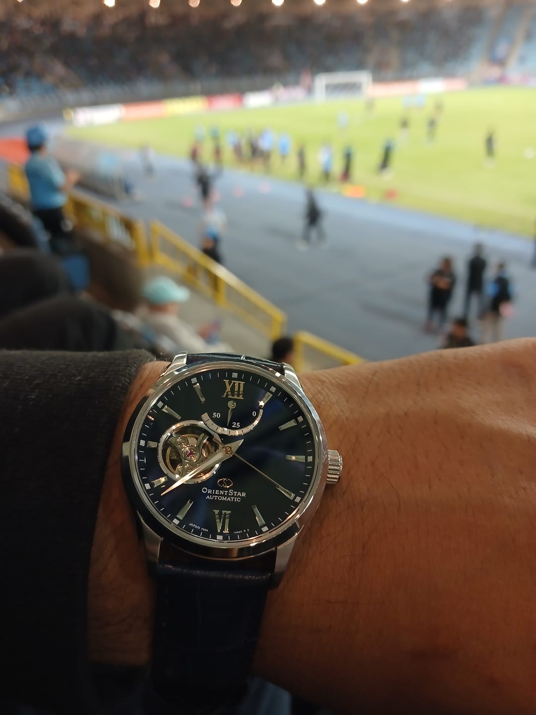 Customer photo review of Reloj Orient Star Automatic RE-AT0006L00B Open Heart 39,3mm