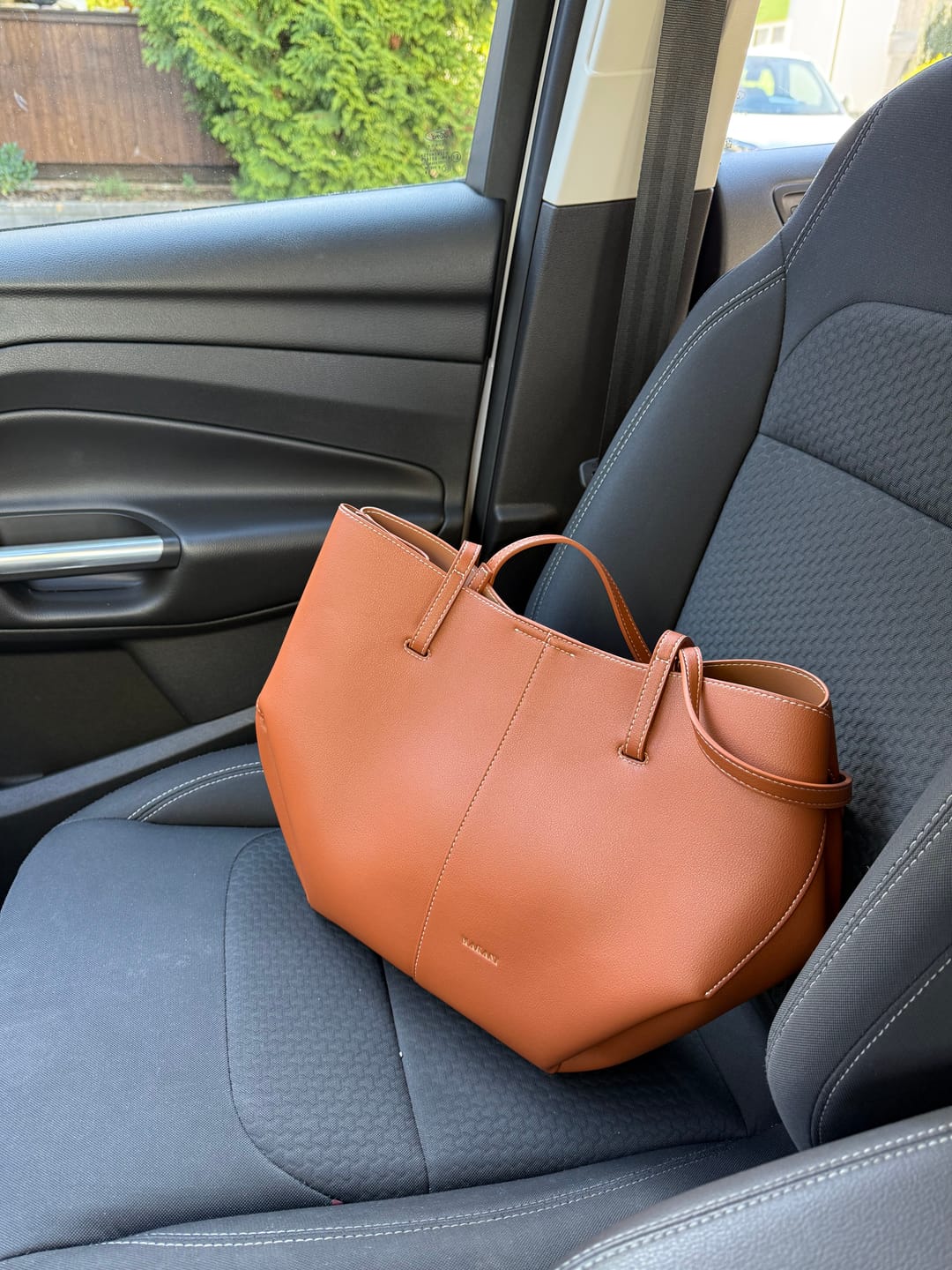 Customer photo review of EMALIA - CAMEL