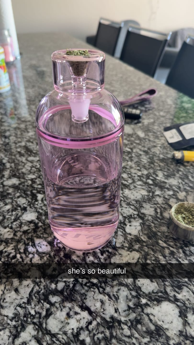 Customer photo review of Vesper Gravity Bong