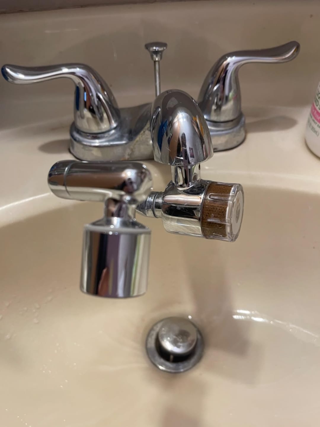 Customer photo review of Frizzlife 1080° Rotating Faucet Extender with Filter, FF1080