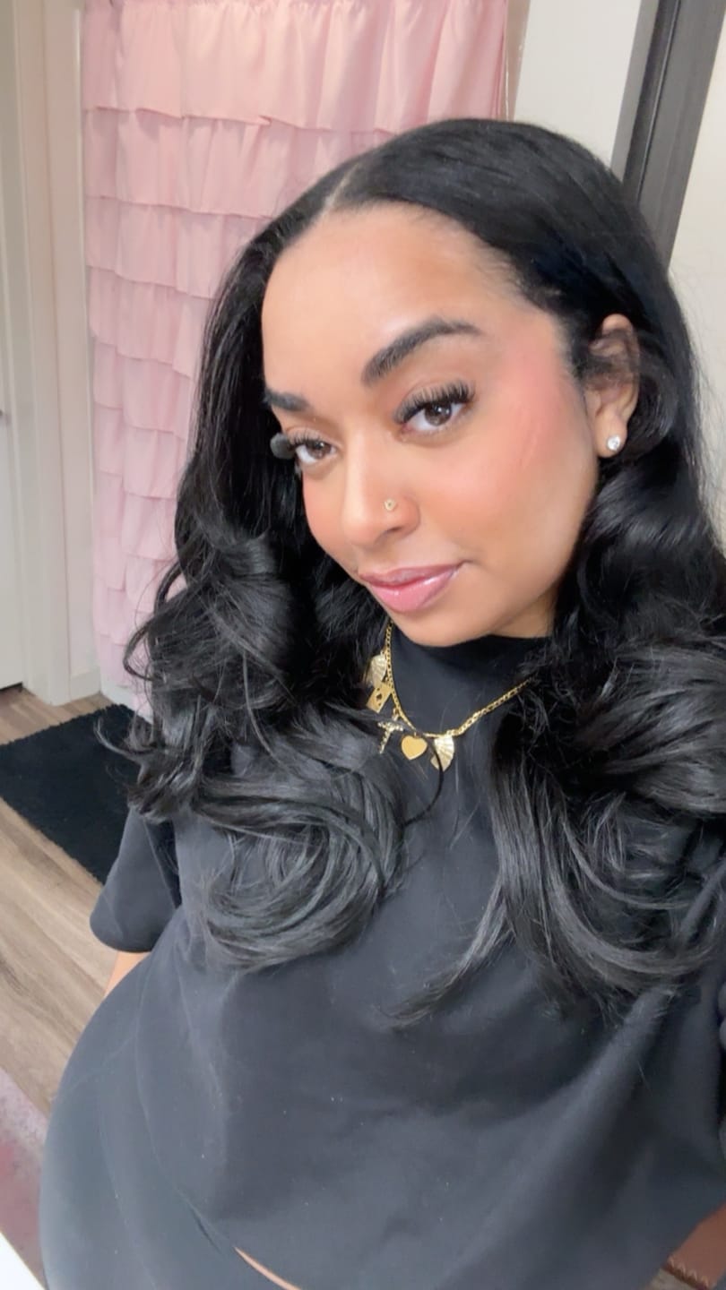 Customer photo review of Natural Wavy Volumizing Weft Extensions (Bundle Deals)