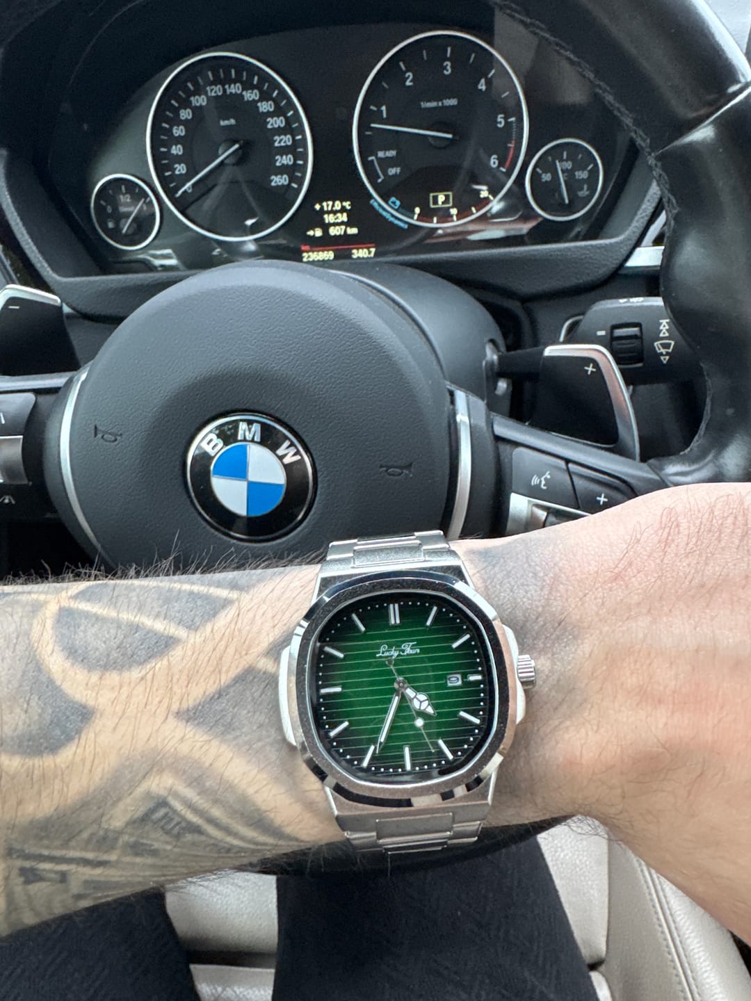 Customer photo review of Lucky Fours® Caspian