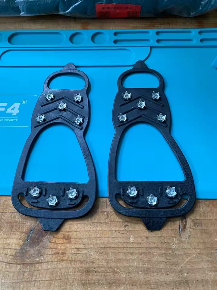 Customer photo review of Antypoślizgowe Raki na Buty – Pewna Trakcja na Lodzie i Śniegu