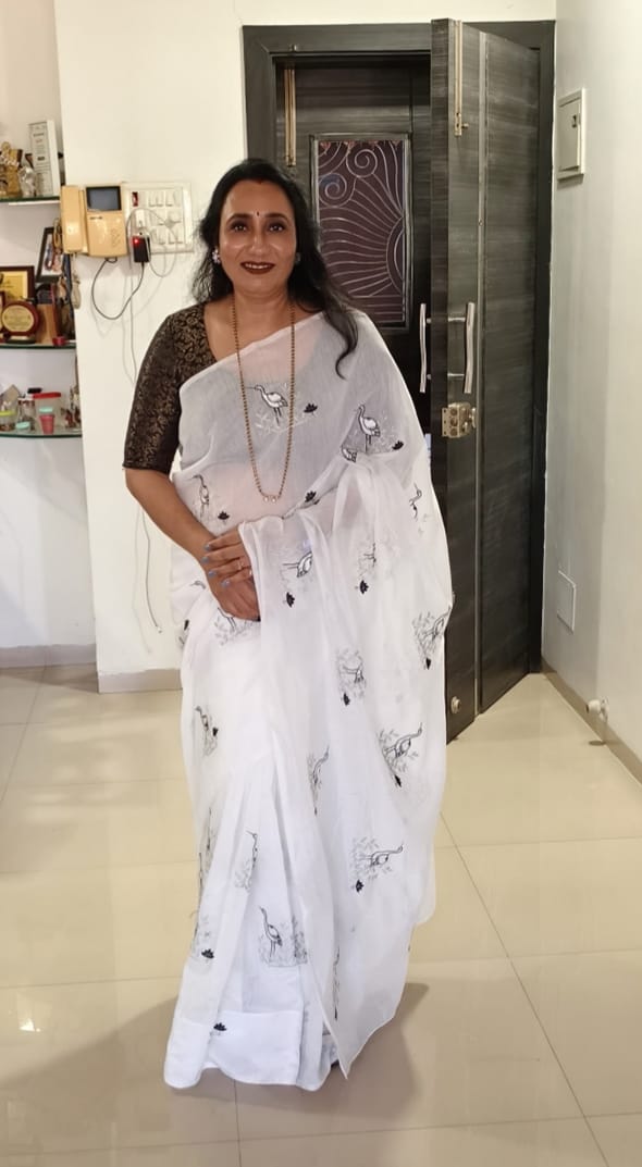Customer photo review of Peacebeam Satin Silk Saree