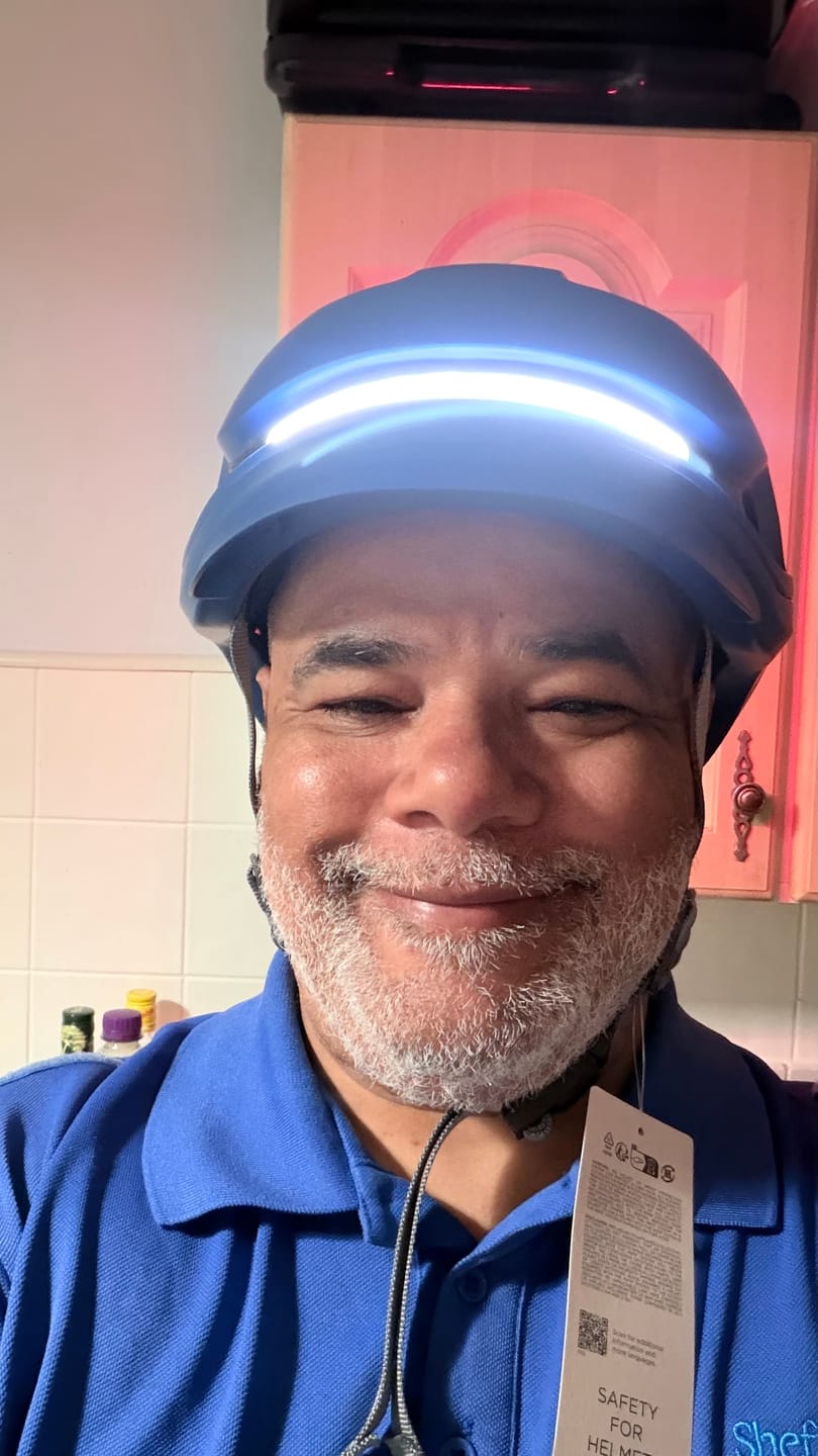 Recensione con foto di un cliente su AURA