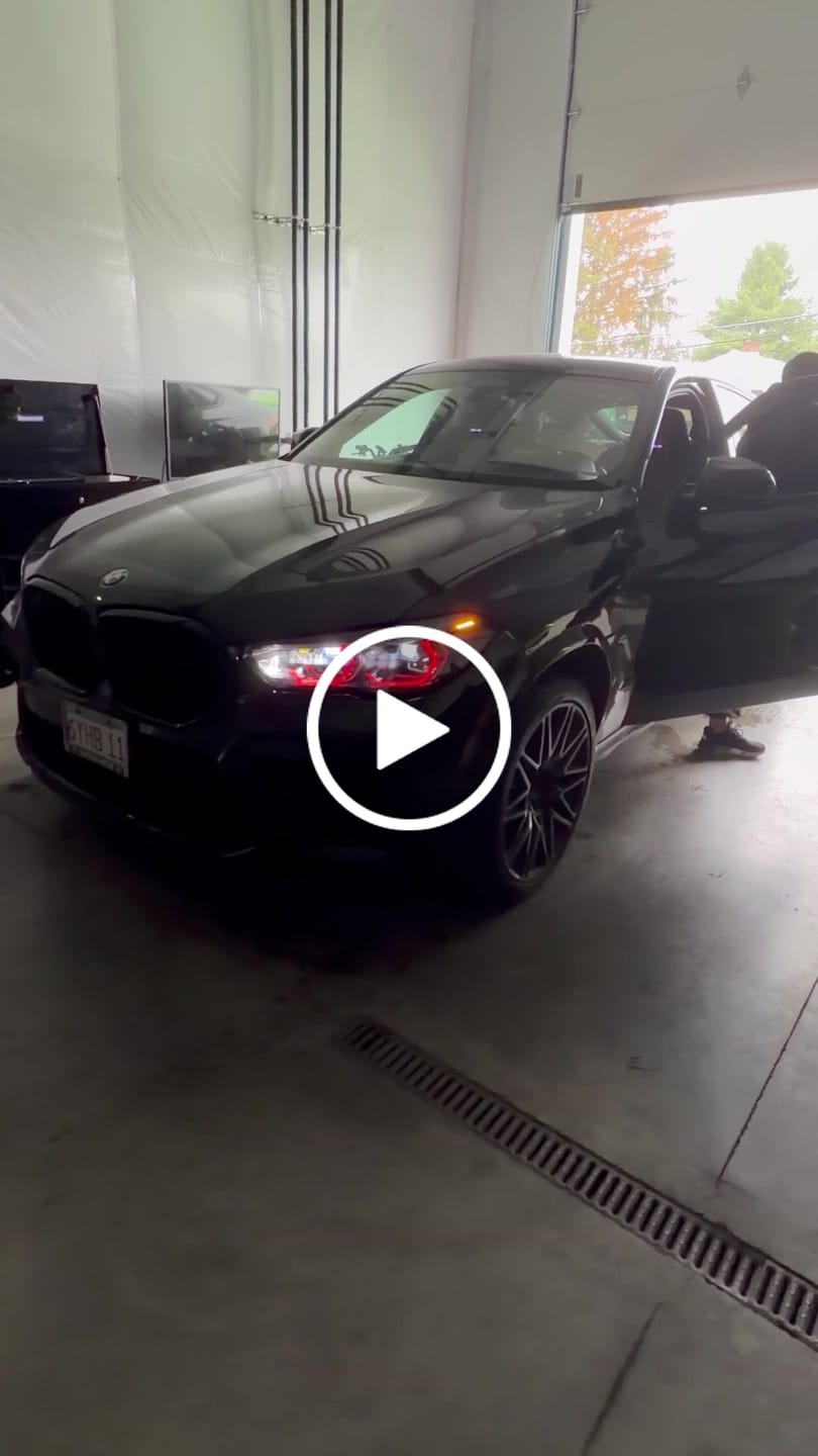 Customer video review of BMW F95 X5M / F96 X6M / G05 X5 / G06 X6 PRE LCI RGB DRL KIT