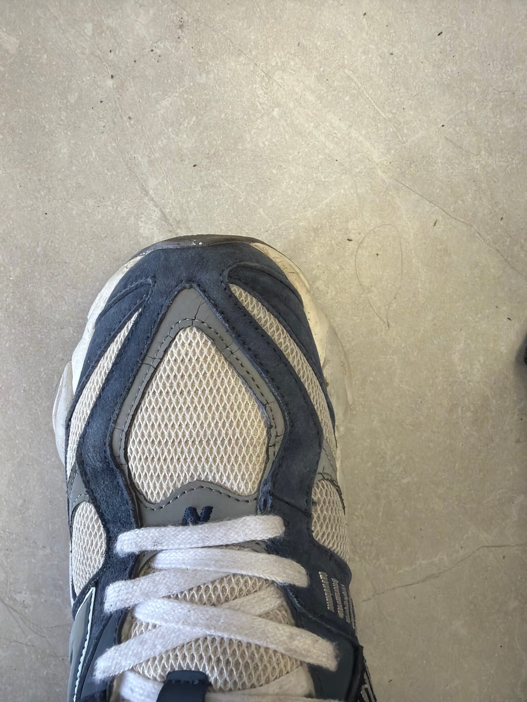 Customer photo review of New Balance 9060IND