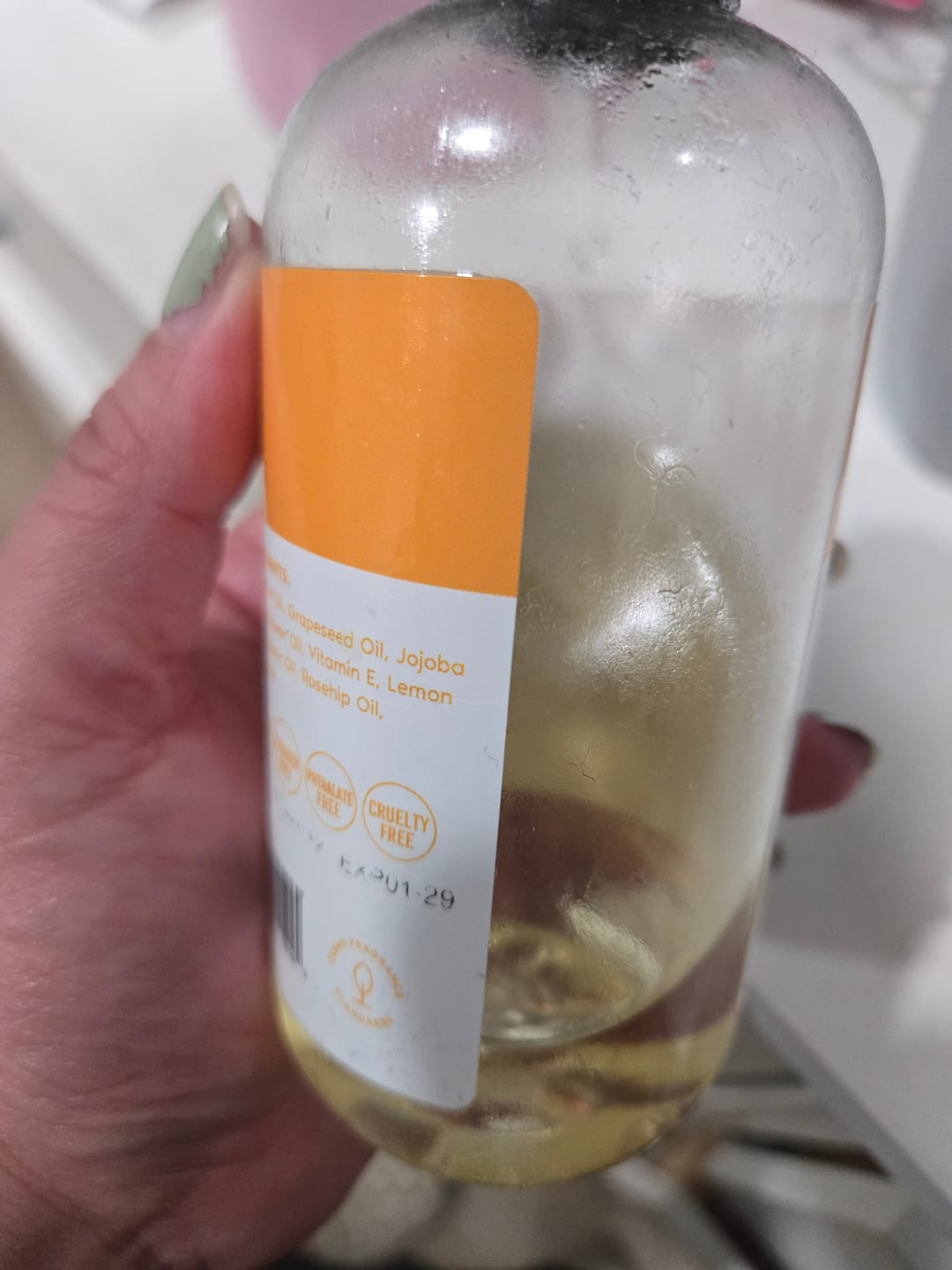 Customer photo review of Body Splash - Skin Smoothing Body Oil  (Pineapple Creme)