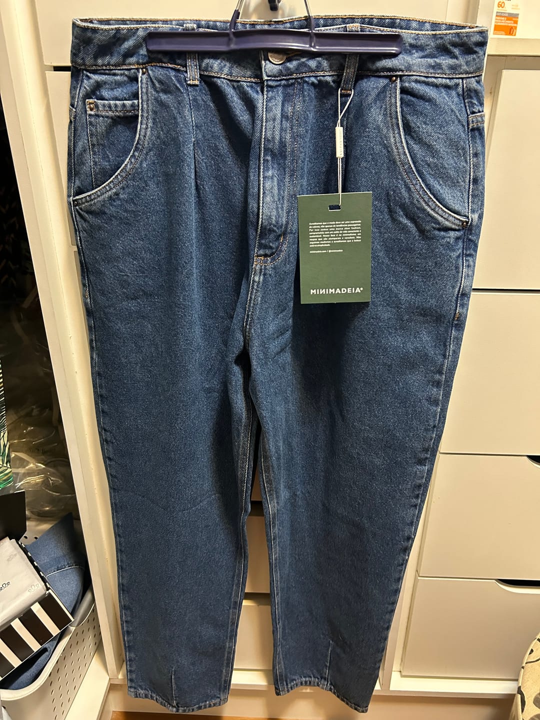 Customer photo review of Calça Jeans Slouchy Cacau Azul Médio
