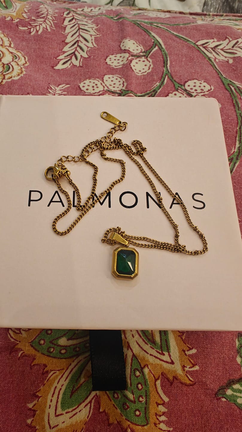 Customer photo review of Everyday Exquisite Green Stone Gold Necklace