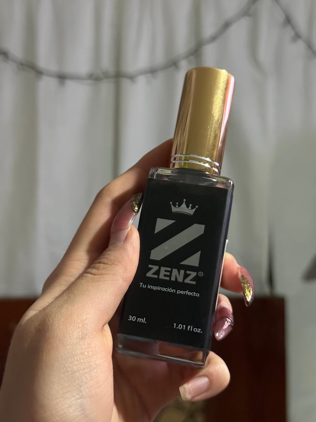 Customer photo review of Perfume Inspirado en U I DONT NEED A PRINCE BY MY SIDE TO BE A PRINCESS KILLIAN NUEVO ABRIL 2024 zenz