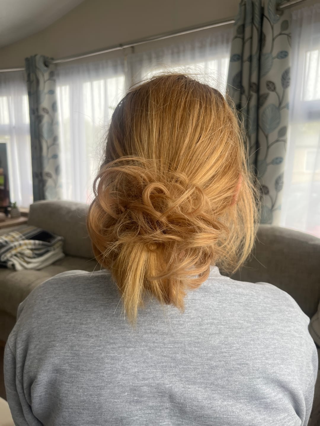 Customer photo review of Stranded Mini Messy Bun - #27 Honeysuckle