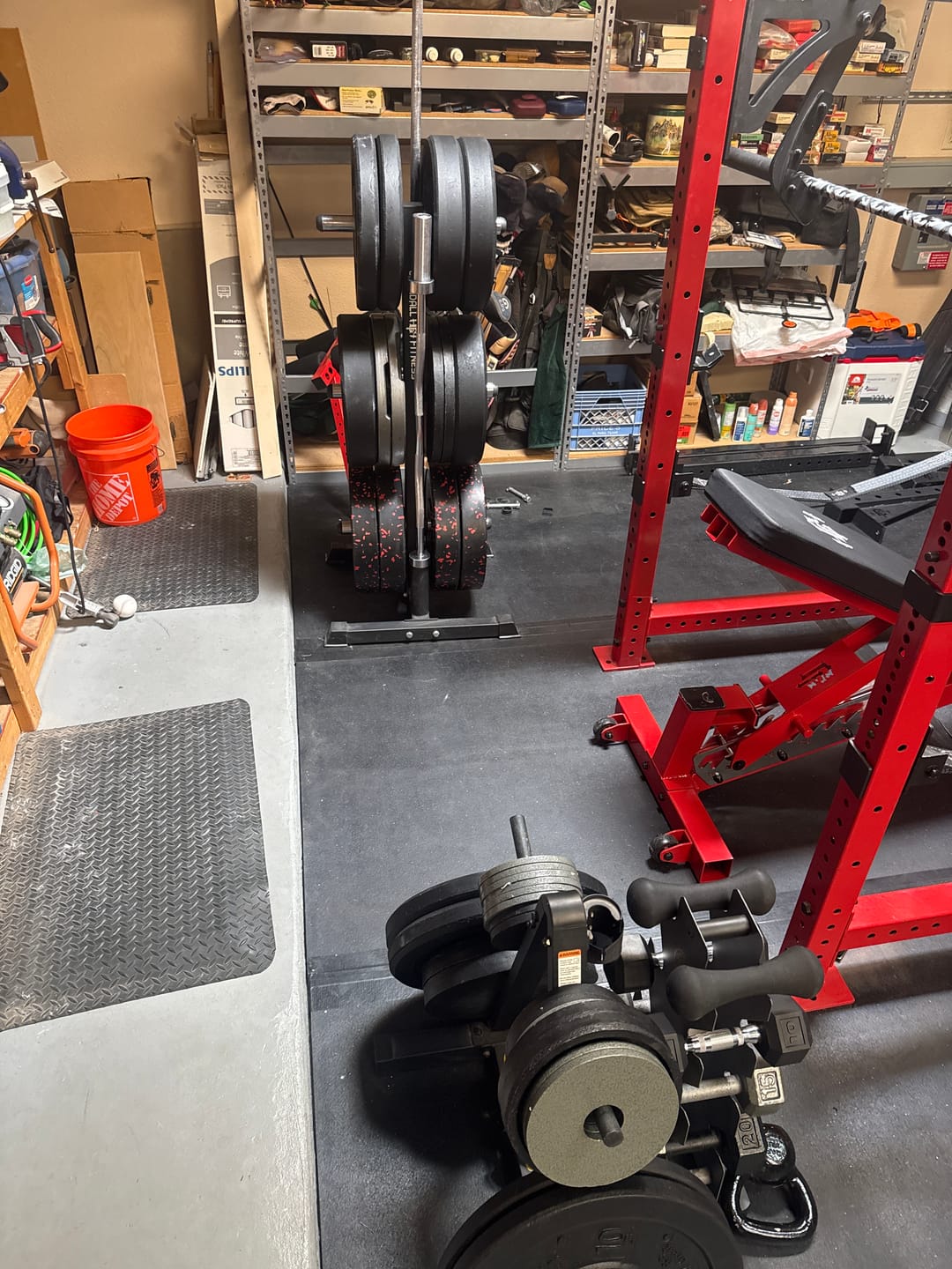 Customer photo review of URA-MAX BLACK Bumper Plate Sets