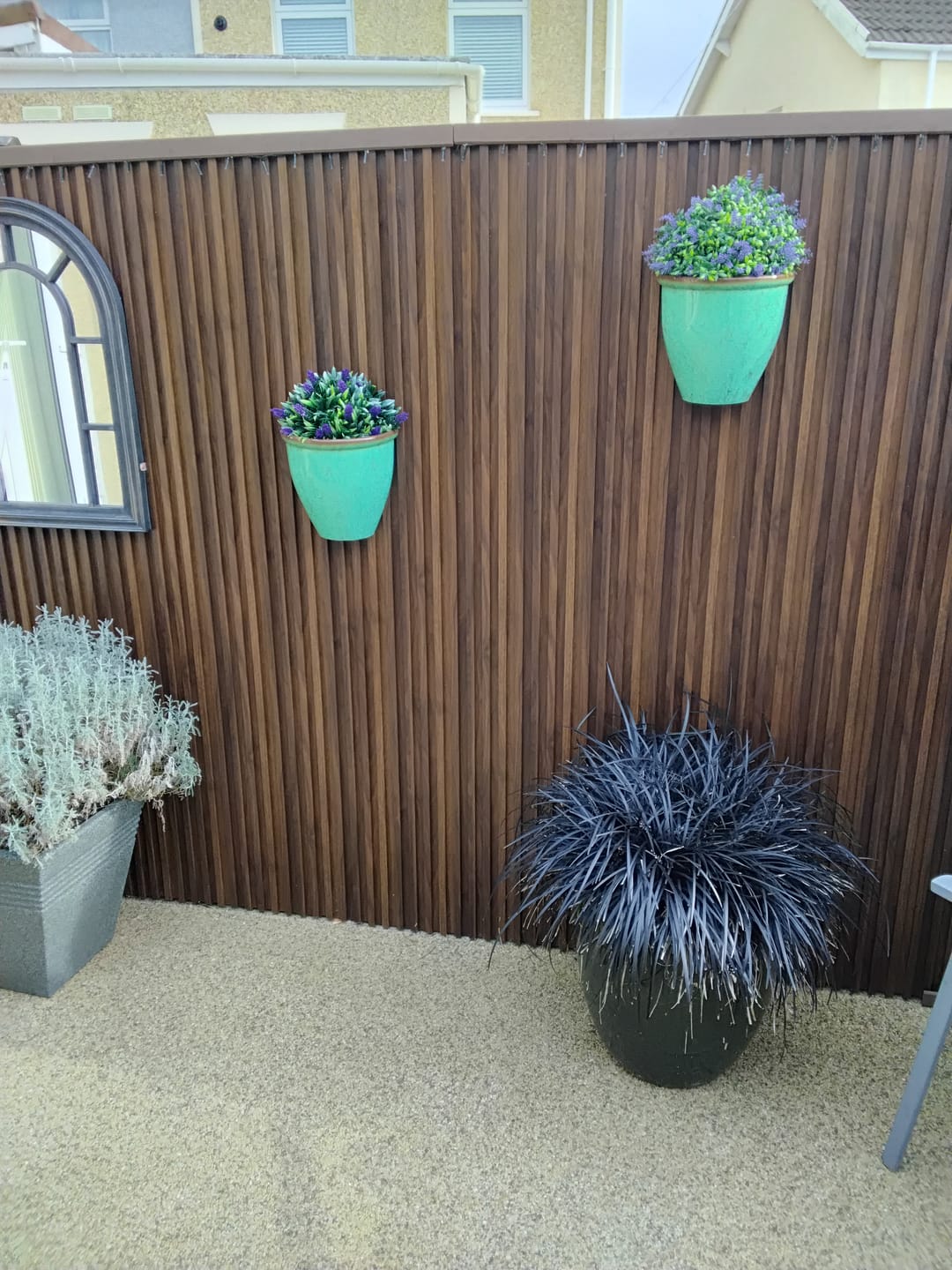 Customer photo review of Exterior Seamless Outdoor Panels 2.4m × 2.4m (16 Panels Per Pack) Multiple Colours