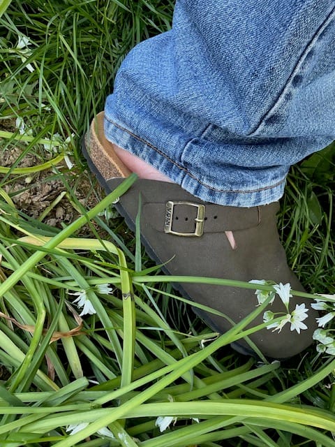 Customer photo review of Taro Comfort Soft Footbed Shoes