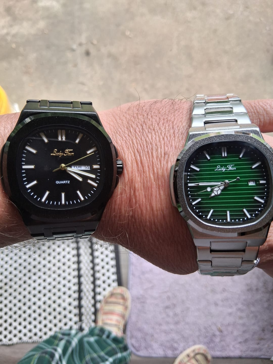 Customer photo review of Lucky Fours® Brone
