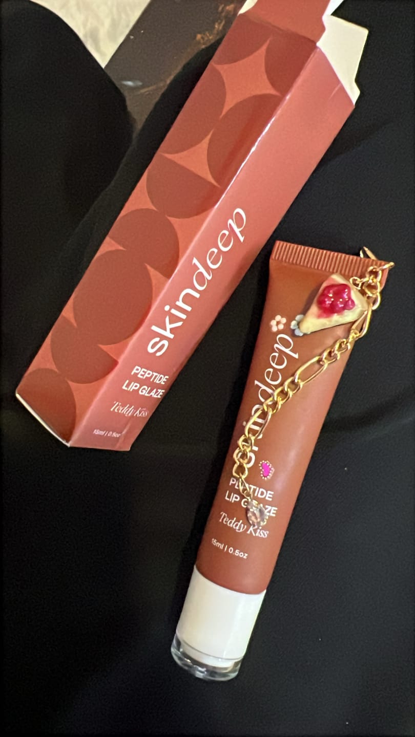 Customer photo review of » Peptide Lip Glaze (100% off)