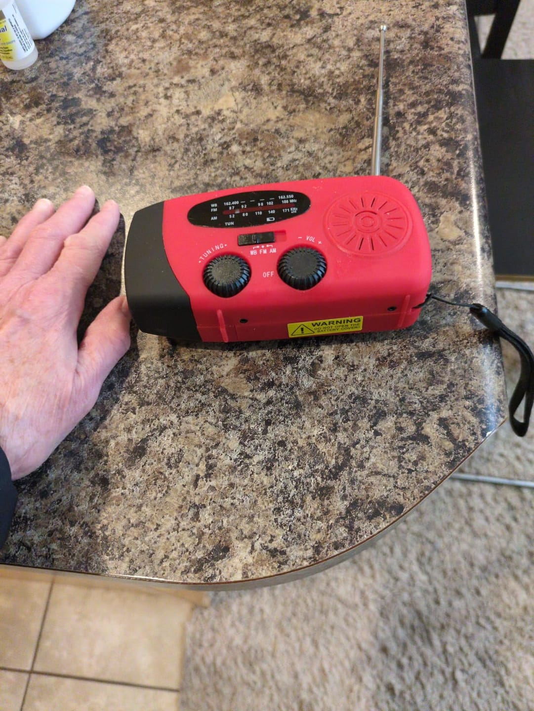 Customer photo review of Wielofunkcyjne Radio Awaryjne – Solarne, Dynamo i Powerbank