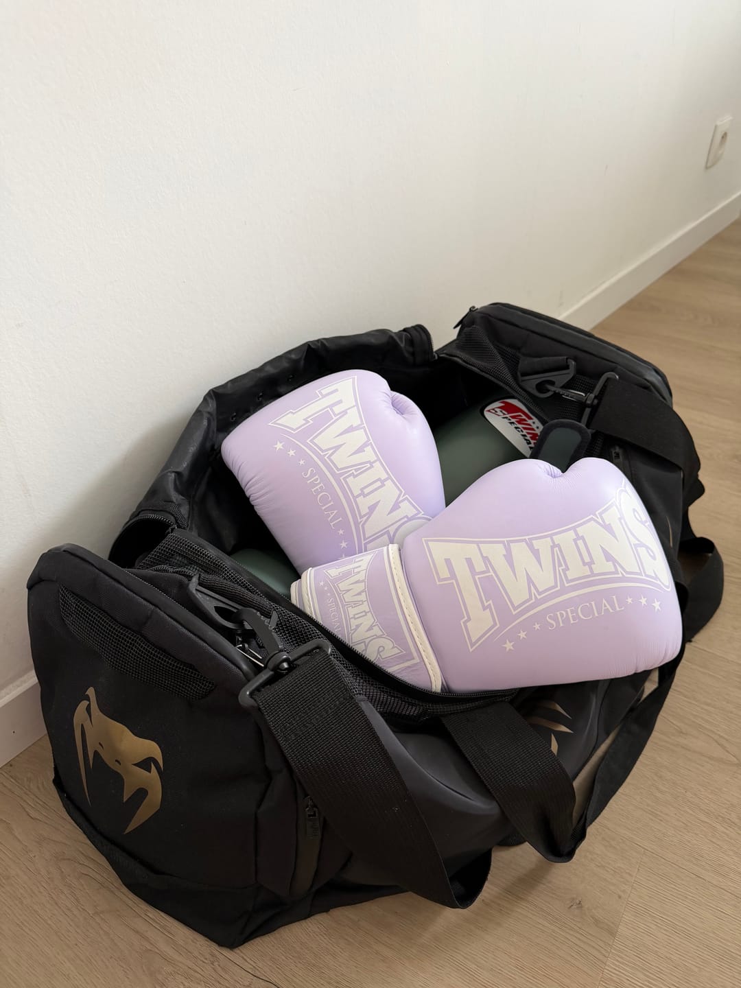 Customer photo review of Twins Bokshandschoenen BGVL3 - Light Purple