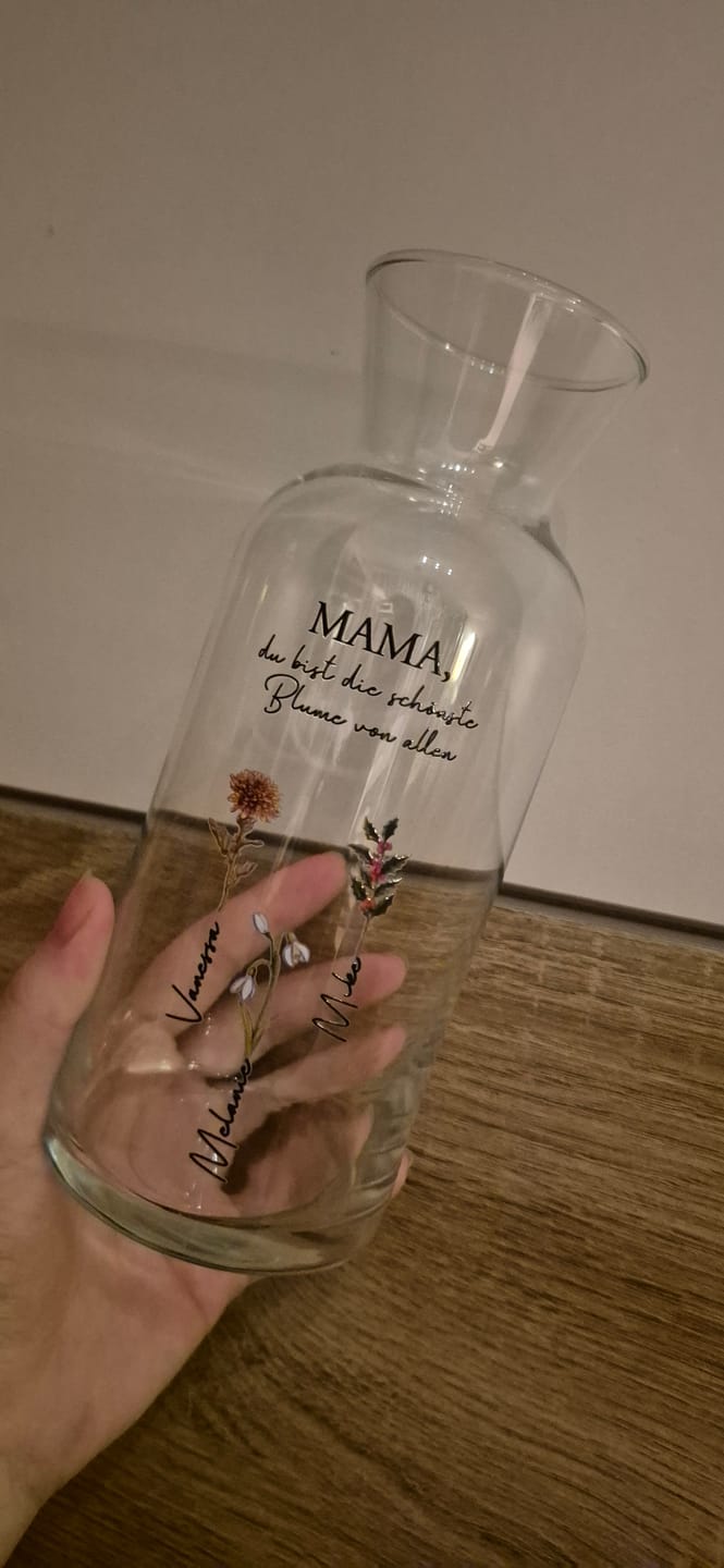 Customer photo review of Mamas Garten - Personalisierte Vase mit Namen und Blumen für Mama und Oma