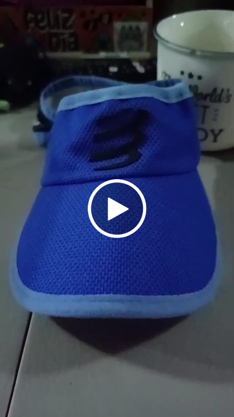 Customer video review of Compressport Visor Ultralight Dazzling Blue Black