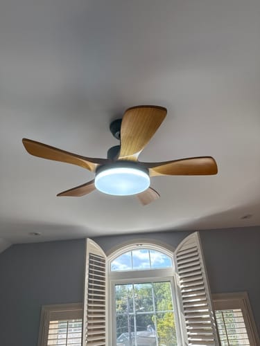 Customer photo review of WOMO Ventiladores de techo con luz Reversible Escandinavo - WM5002