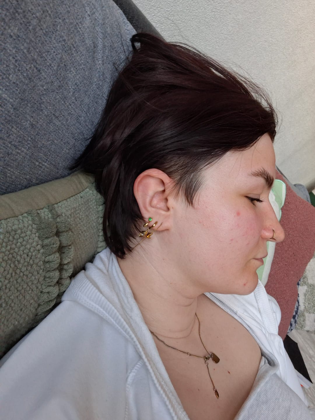 Customer photo review of Lucky Teardrop Ohrstecker 14K Vergoldet