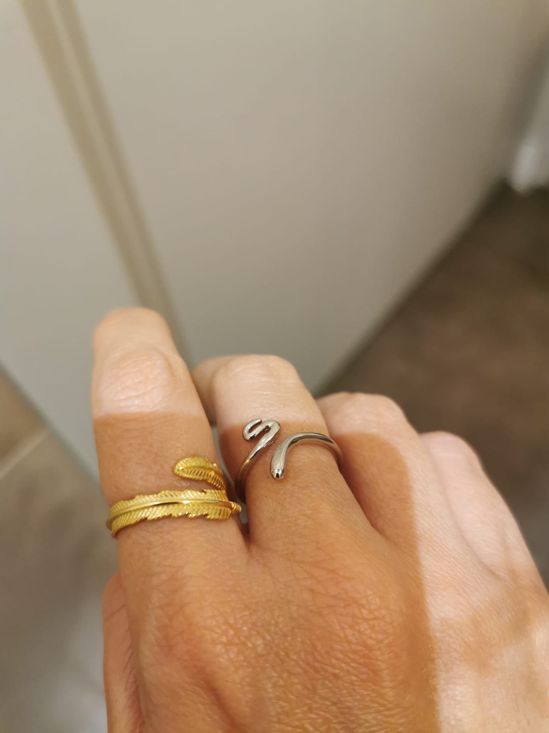 Customer photo review of Anillo Plumes