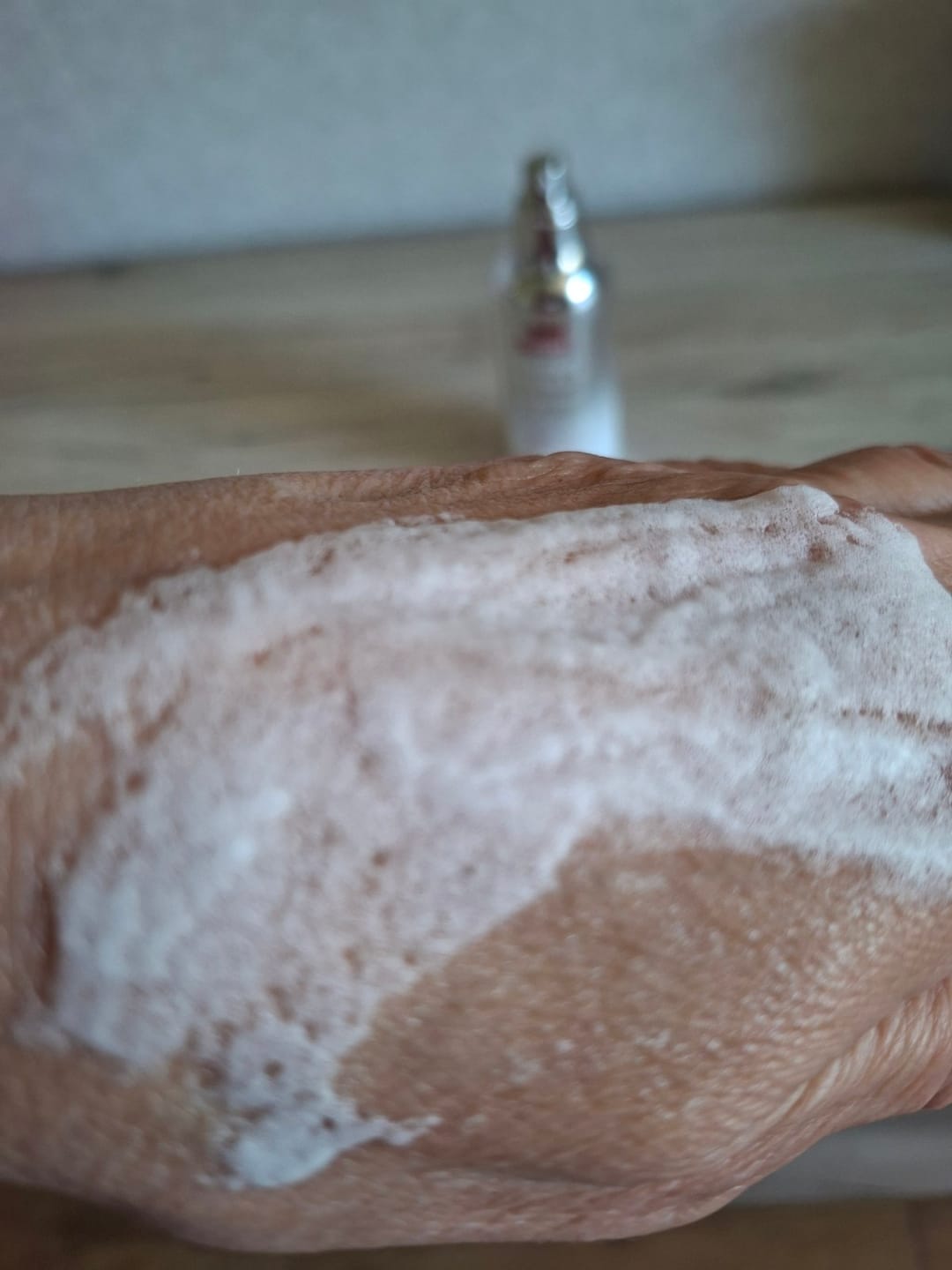 Customer photo review of Skābekļa liftinga esence ar peptīdiem Medi-Peel Peptide 9 Volume All In One Essence PRO