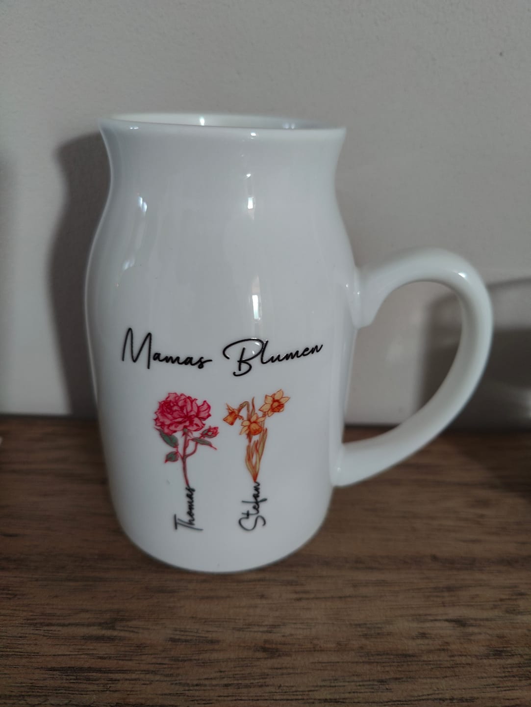 Customer photo review of Mamas Garten - Personalisierte Vase für Mama und Oma mit Geburtsblumen