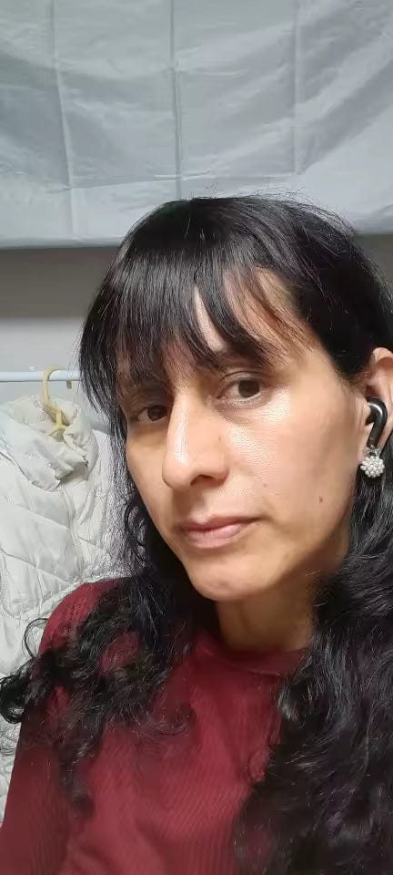 Customer photo review of Remy Clip-In Pony / Fringe