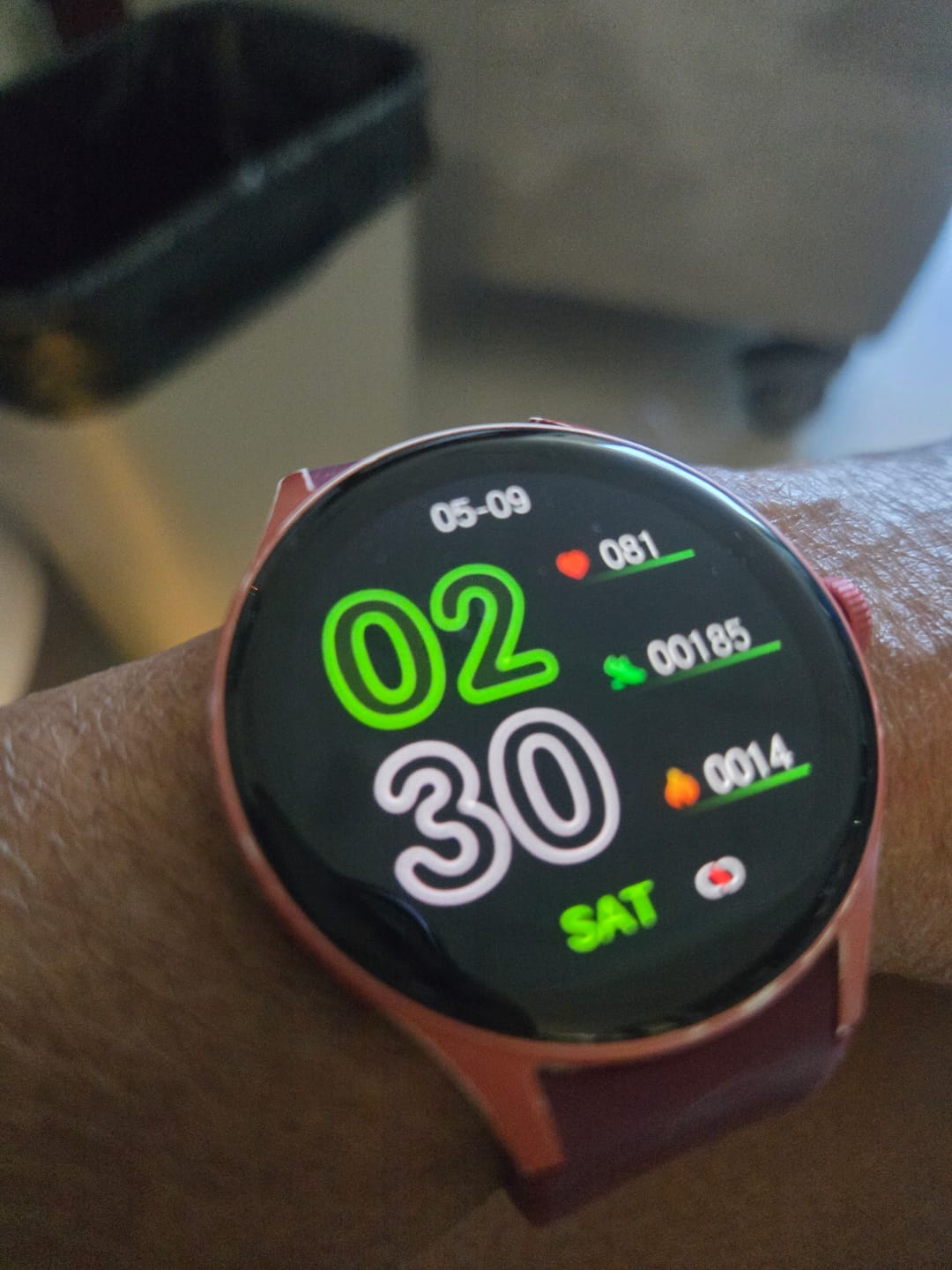 Customer photo review of Bearscome 2025 SmartWatch AMOLED screen Blood Sugar Blood Pressure Heart Rate Blood oxygen Monitoring