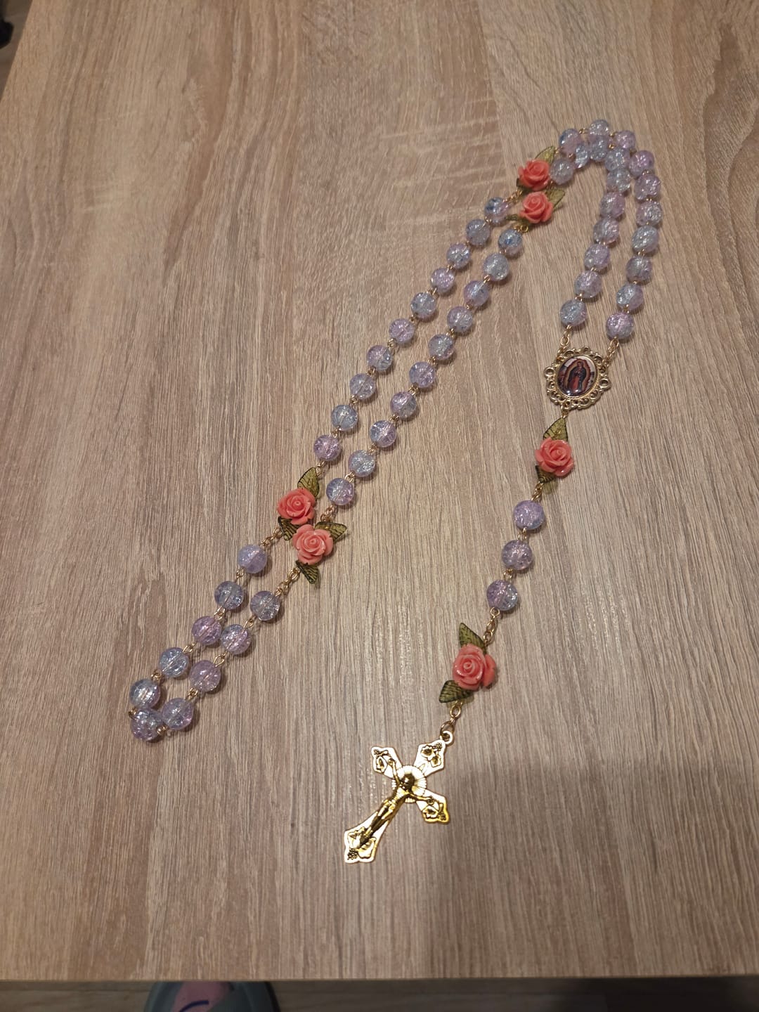 Customer photo review of Christianartworkshop Virgin Mary with Rose-Accented Rosary: Timeless Faith & Floral Faith Symbol
