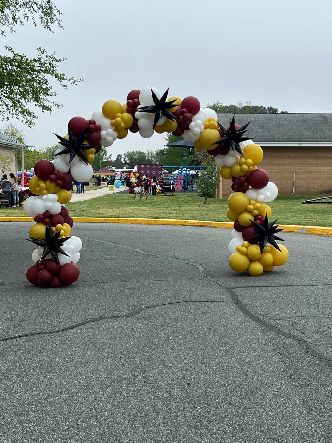 Customer photo review of 10x8 Ft Aluminum Balloon Arch Frame Wedding Arch Stand