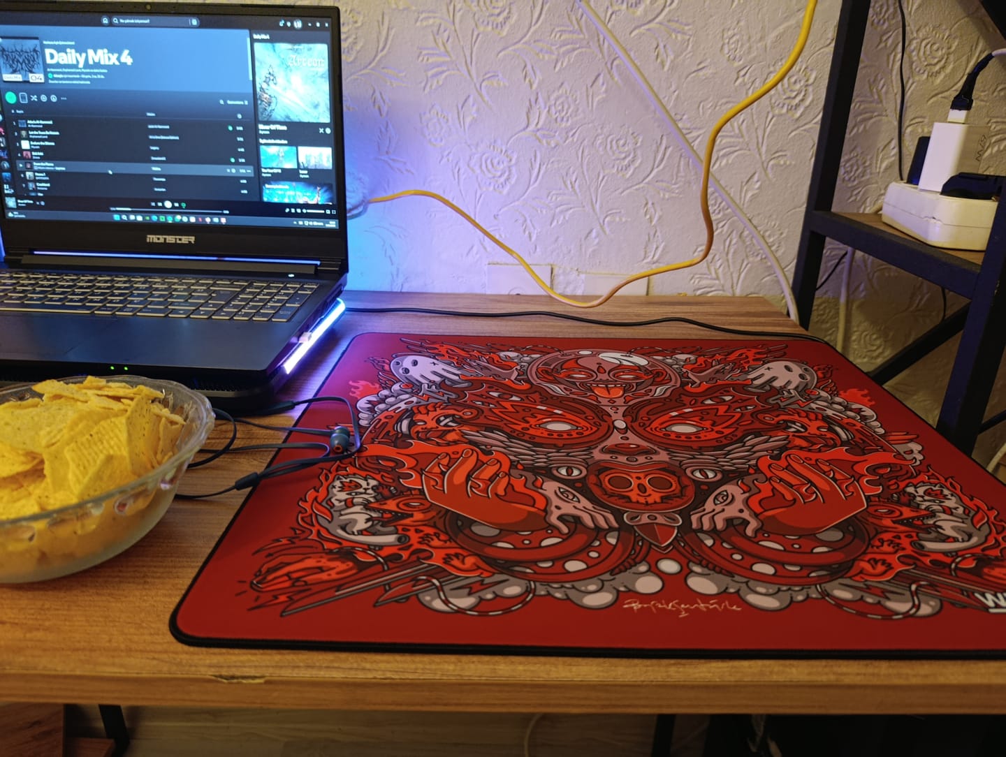 Customer photo review of Wraith Spirit of Aim Mousepad