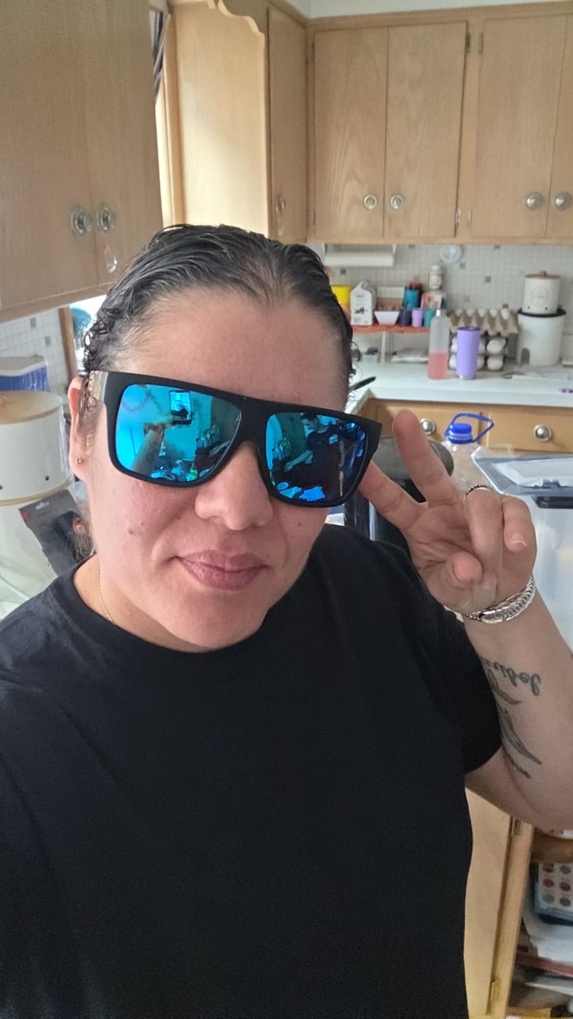 Customer photo review of Mis Raíces Blue