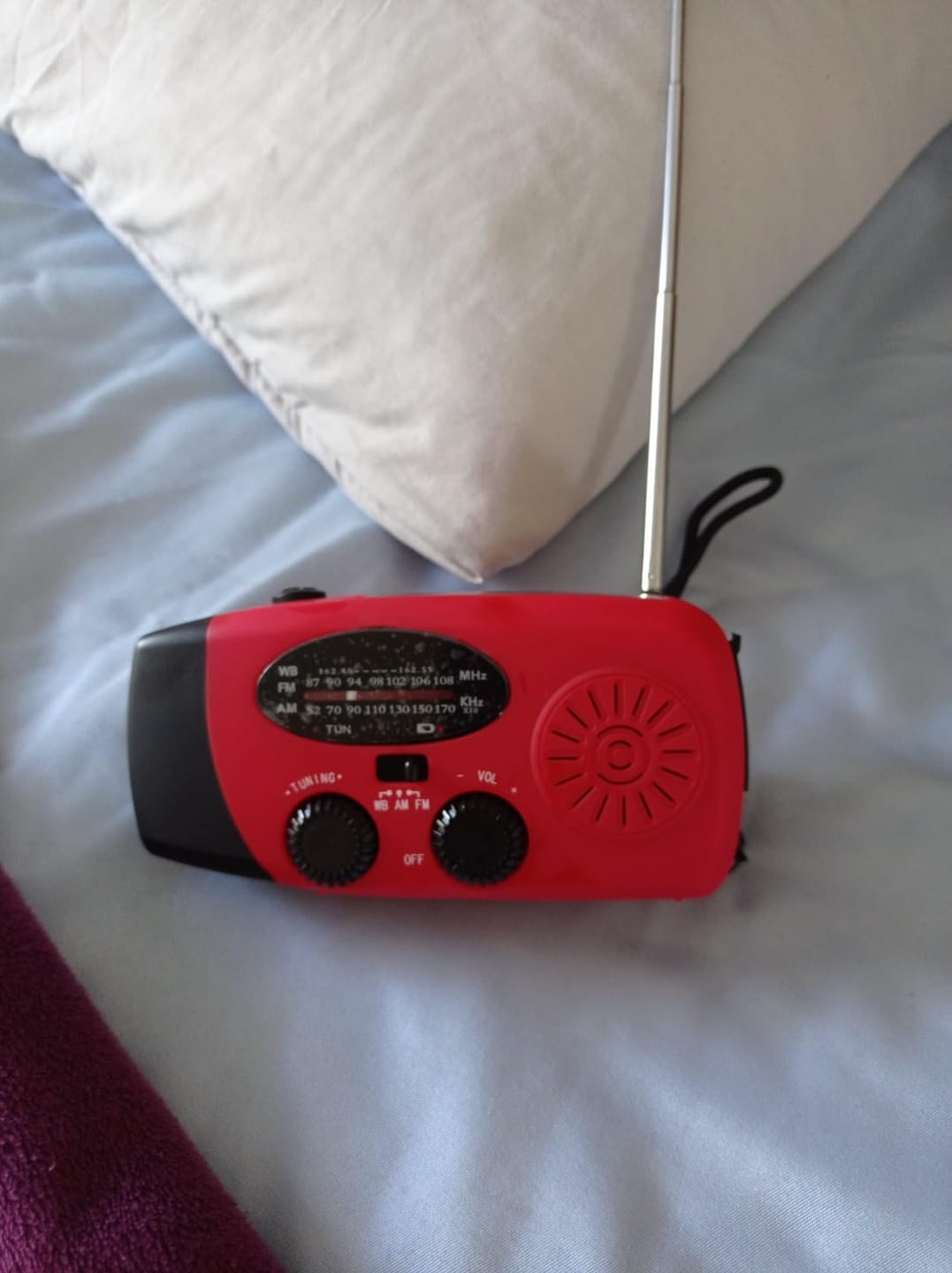 Customer photo review of Wielofunkcyjne Radio Awaryjne – Solarne, Dynamo i Powerbank