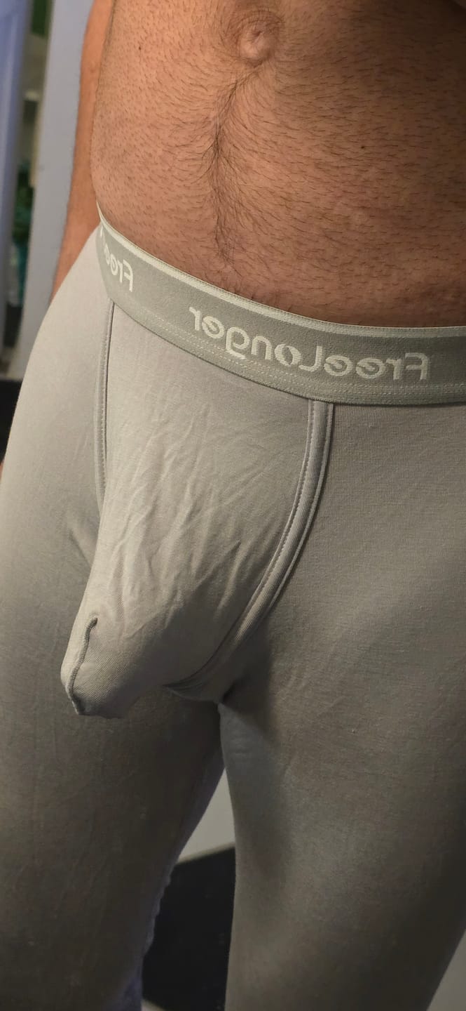 Customer photo review of FreeLonger Men's Comfy Big Separate Pouch Thermal Underwear
