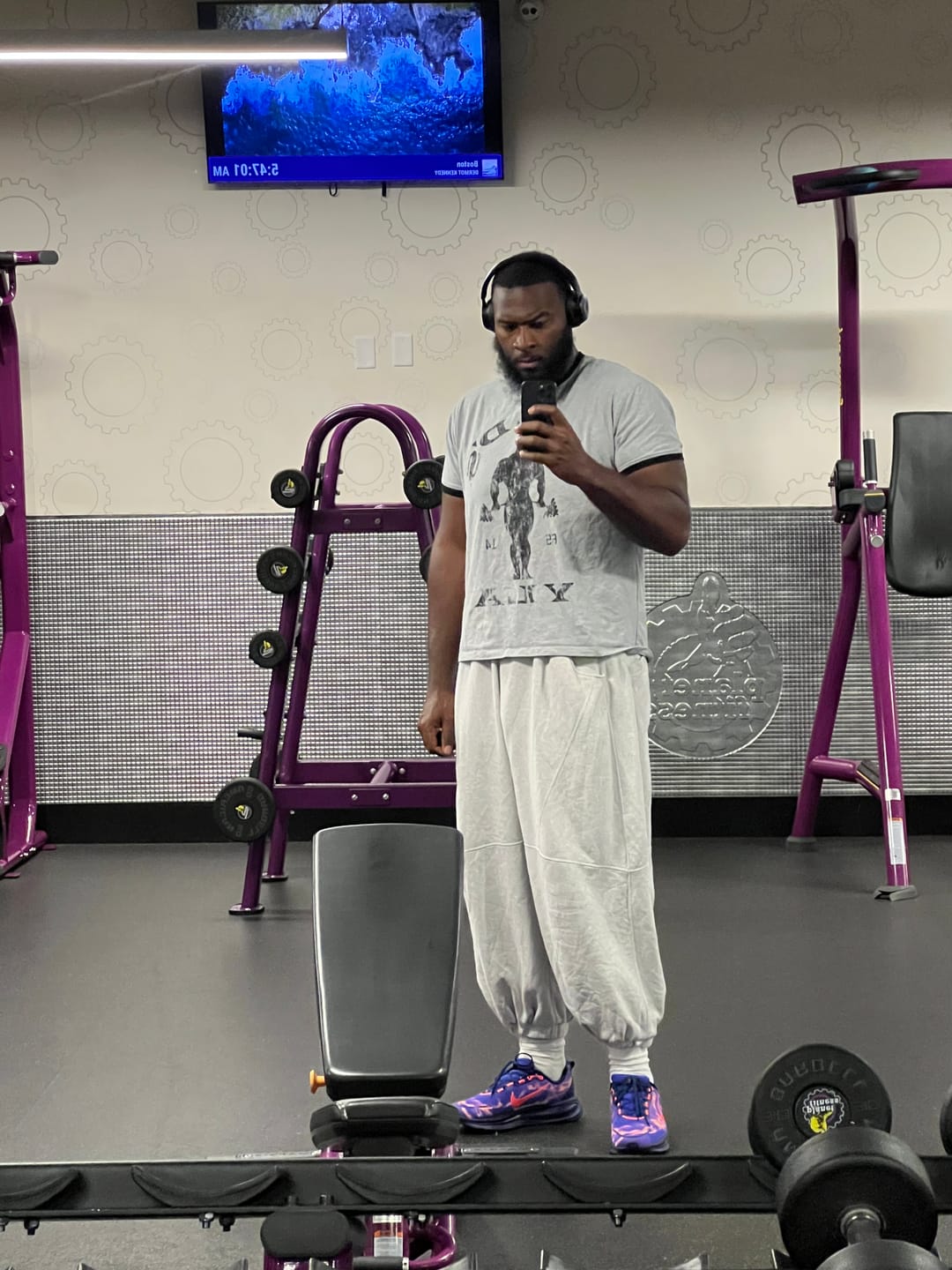 Customer photo review of 4009 - Golds Gym Ringer Tees