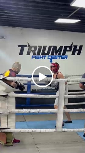 Customer video review of Guantes de Boxeo Aura Plus T17