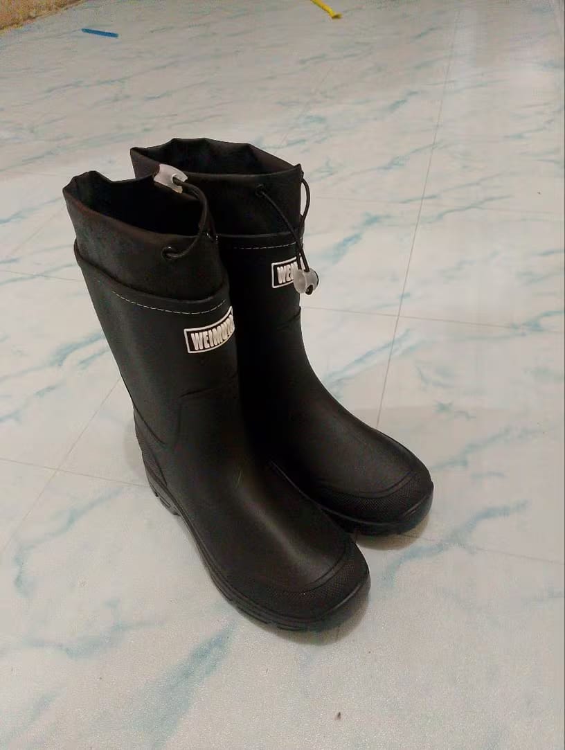 Customer photo review of Uniwersalne Wodoodporne Buty Outdoor – Antypoślizgowe z Trwałego PVC