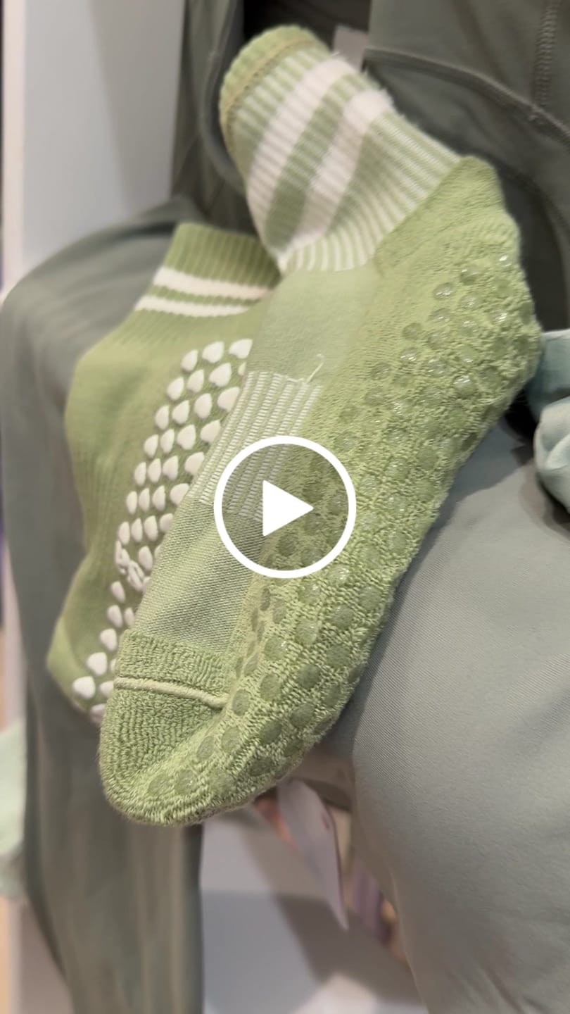 Customer video review of Dual-Direction Grip Stripes - Oat Milk