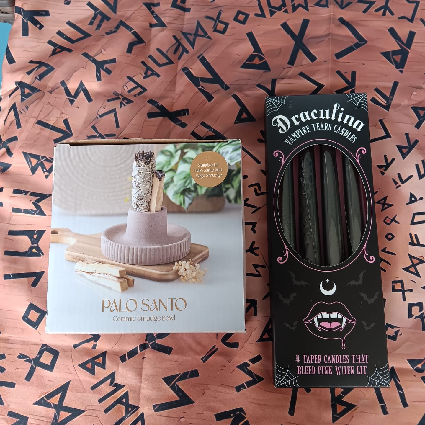 Customer photo review of Vampir Kerzen PINKE Tränen!  Schwarze Kerzen 4er Set