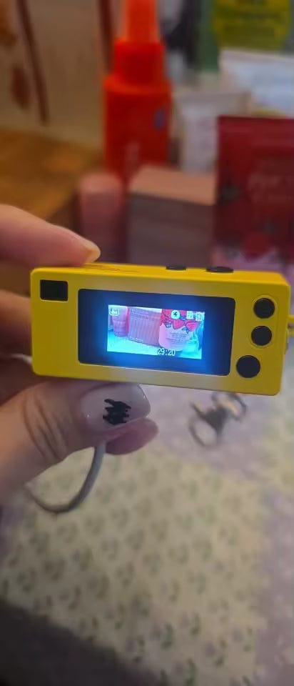 Customer photo review of Flashback Cam™ | Scatta come nei 2000