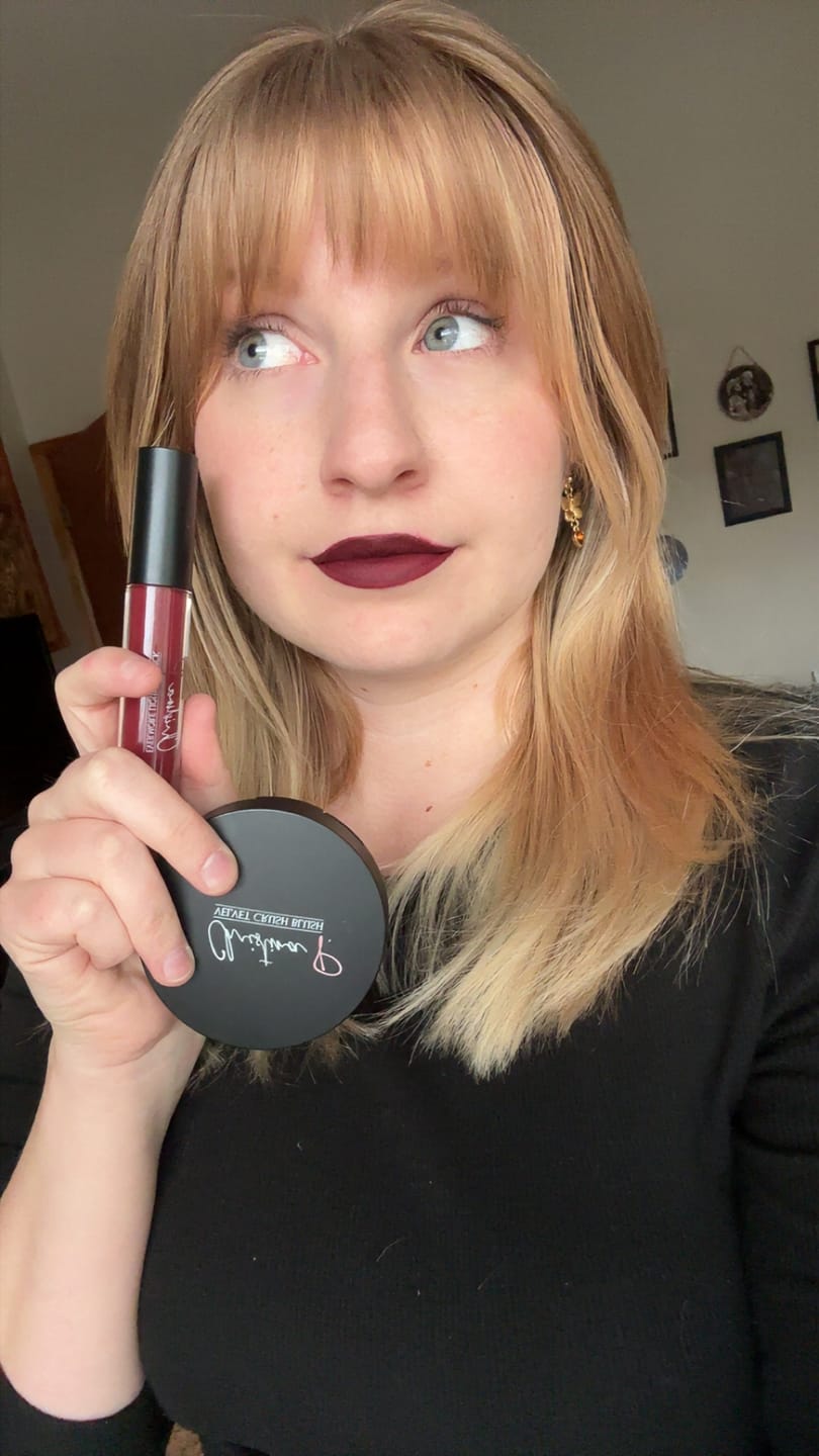 Customer photo review of Velvet Crush Blush: Forever Winona