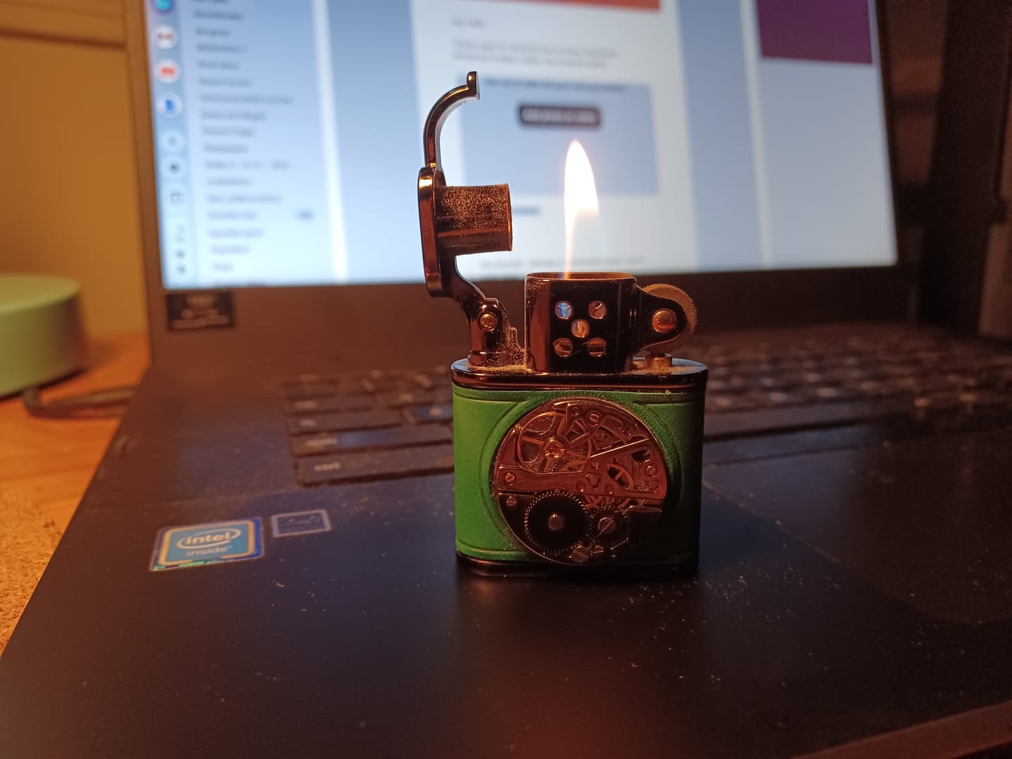 Customer photo review of Steampunk Mechanical Antique Leather Flip Kerosene Lighter