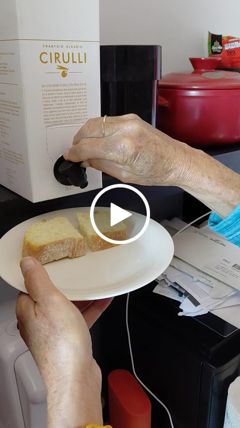 Customer video review of 1 lattina di olio extravergine Biologico • 5 Litri
