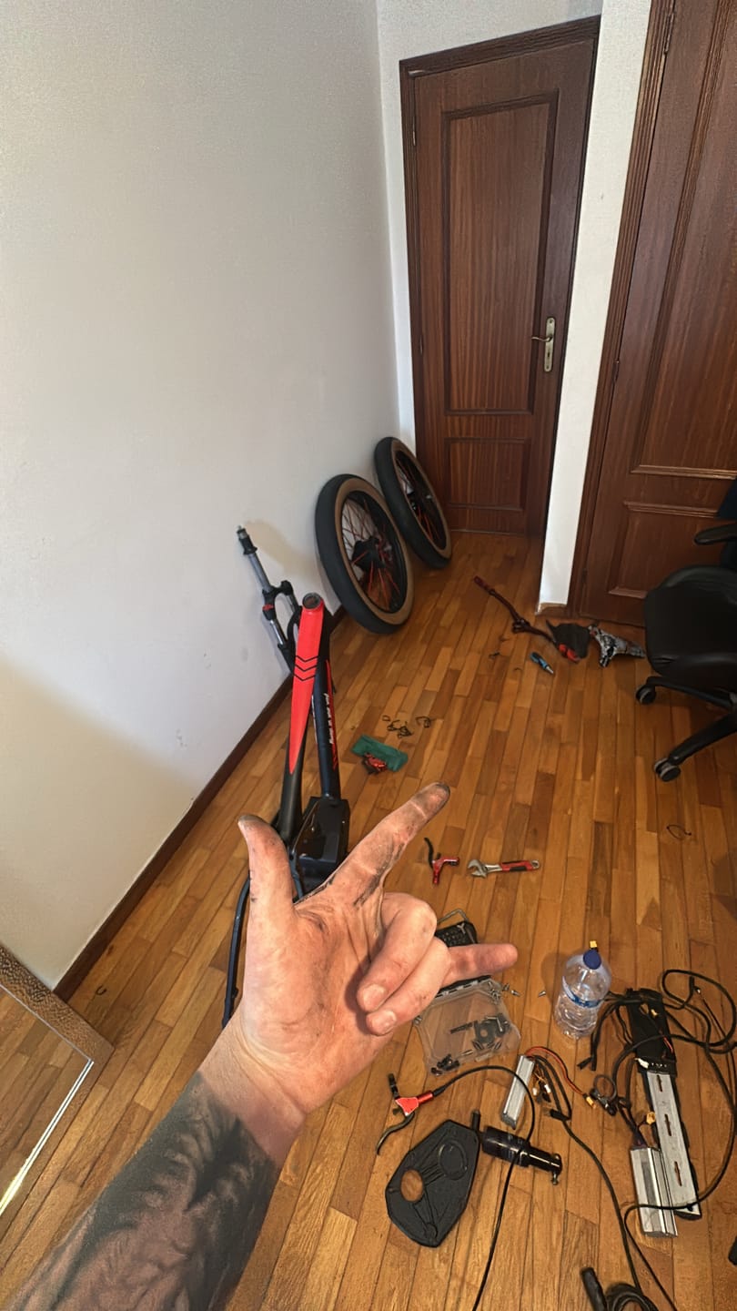 Customer photo review of DUOTTS Brake Pads & Hydraulic Brake