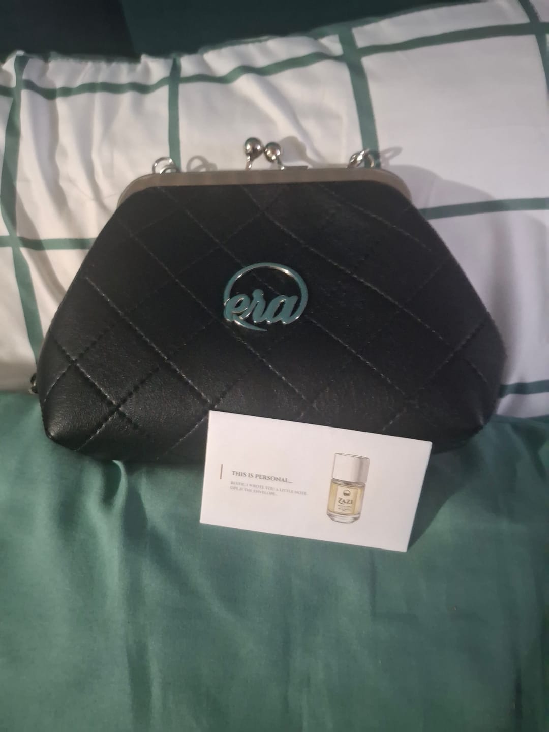 Customer photo review of ERA Mini Kisslock Chain Bag – Black