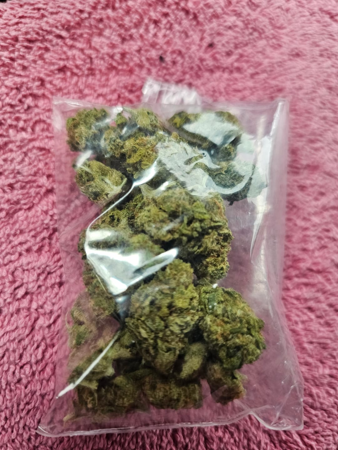 Customer photo review of Jager Sour Diesel - 28 Grams Littles - Sativa